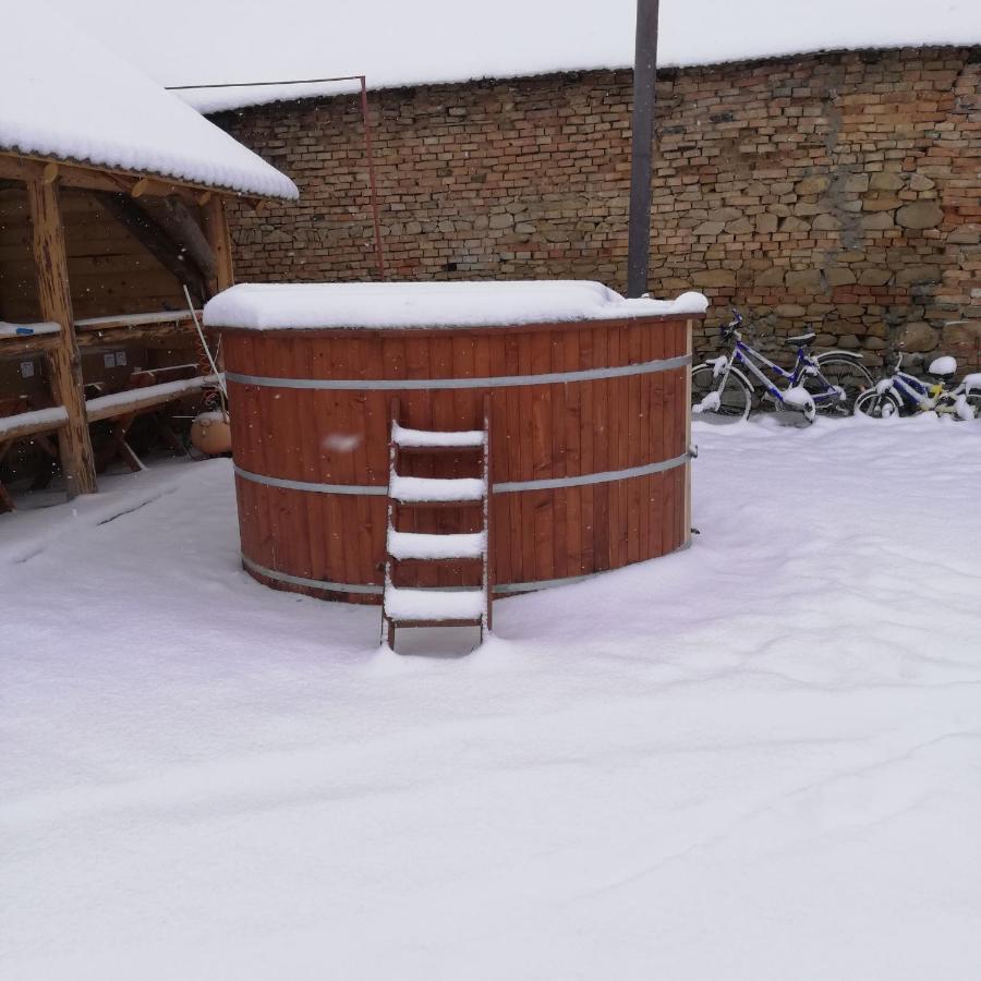 Penzion Casa Din Barcut Exteriér fotografie