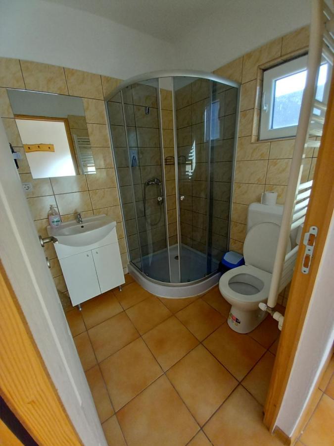 Penzion Casa Din Barcut Exteriér fotografie